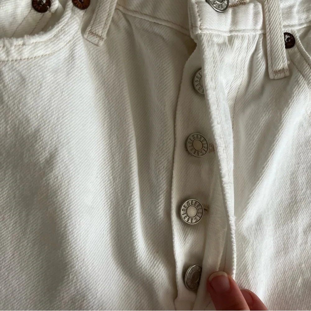 AGOLDE Riley High Rise Straight Crop White Jeans - Size 26 (US) - Picture 7 of 10